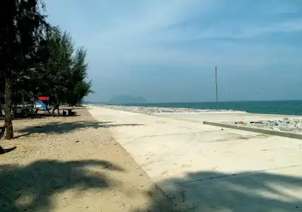 Pranmanee Beach Resort - 3