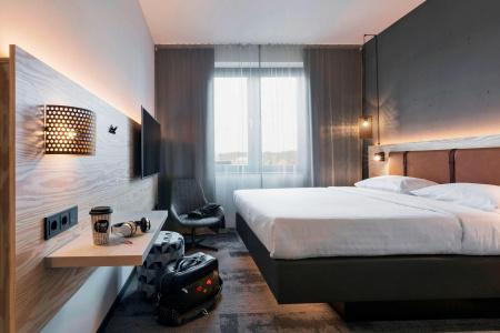 Moxy Duesseldorf South - 28