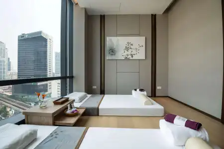 Carlton Bangkok Sukhumvit - 24