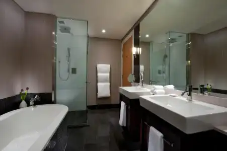 DoubleTree by Hilton Queenstown - 52