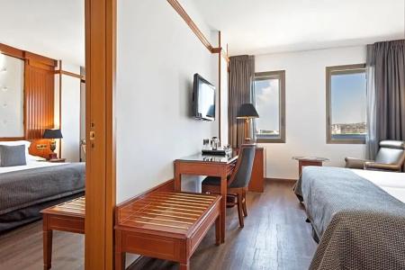 Best Western Premier CMC Girona - 66