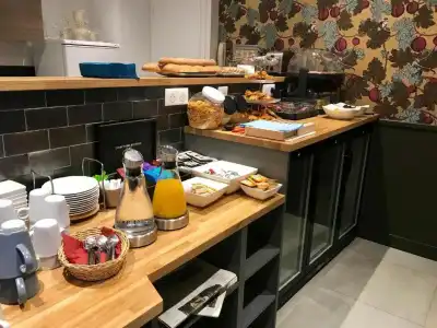 Excelsior Batignolles - 12