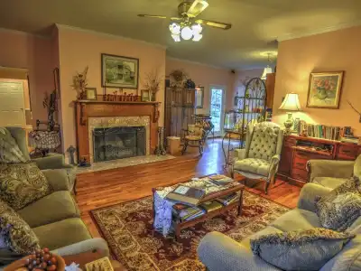 Blue Mountain Mist Country Inn & Spa - 16