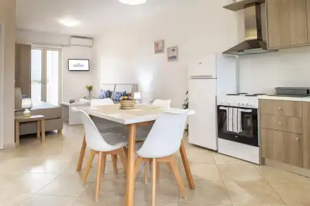 Argiri Apartments & Suites - 81