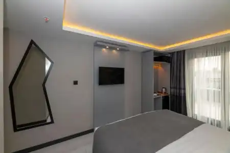 White Corner - 2
