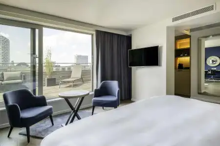 Park Inn by Radisson Antwerp City Centre - 3