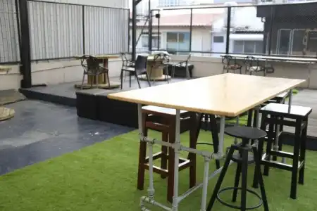 Jellybean The Blocks Hostel Sukhumvit 10 - 12