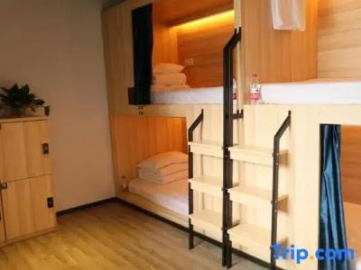 Desti Youth Park International Hostel - 38
