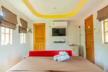 Apinya Resort Bangsarey - 64