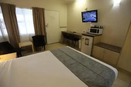 Tropic Coast Motel - 110
