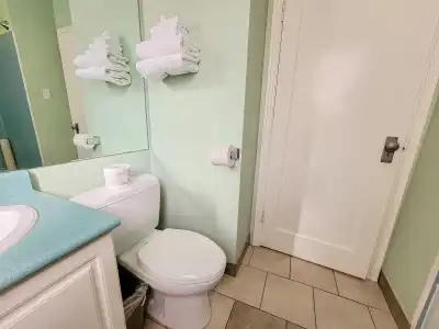 James Bay Inn, Suites & Cottage - 8