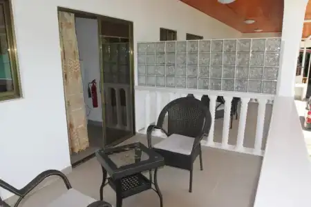 La Modestie Guest House - 6