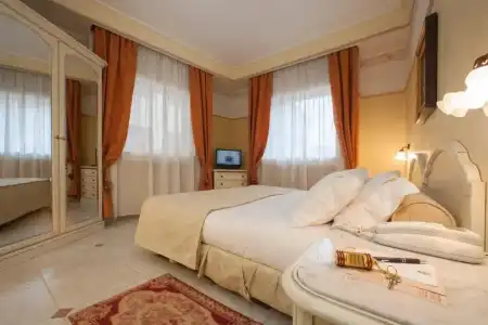 Majestic Toscanelli - 40
