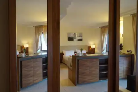 Suites & Residence Napoli - 37