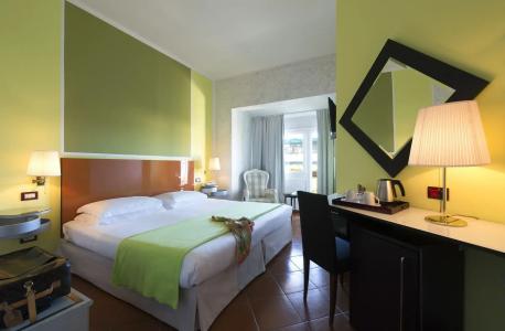 De La Pace, Sure Collection by Best Western - 19