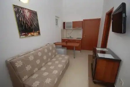 Pansion Anita - 9