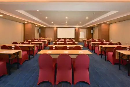 Platinum Adisucipto & Conference - 14