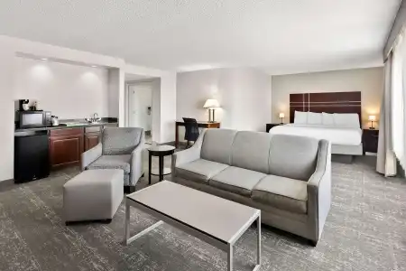 Best Western Luxbury Inn Fort Wayne - 52