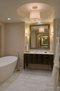 The Stephen F Austin Royal Sonesta - 4