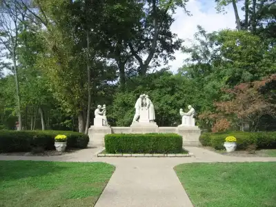 Best Western Premier Mariemont Inn - 18