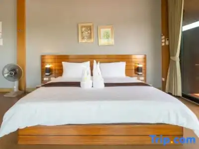 The Grace Amphawa - 103
