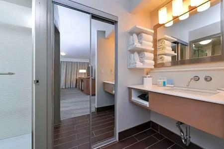 Hampton Inn & Suites By Hilton Calgary- University Northwest - 90