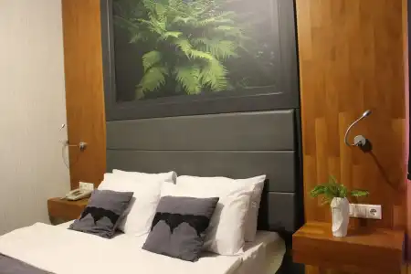 Black Art Otel - 5