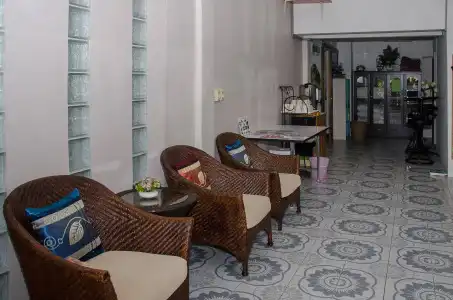 Allstar Guesthouse - 17