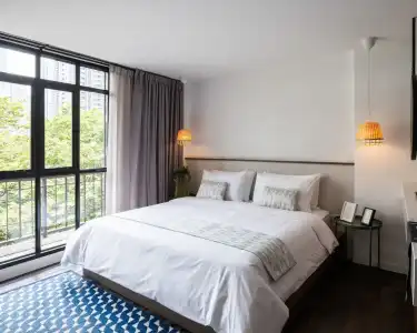 Warm Window Silom - Hostel - 1