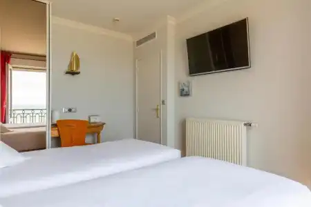 Kyriad Saint Malo centre Plage - 272