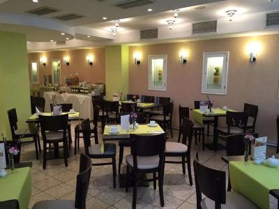 martas Allegra Berlin - 22