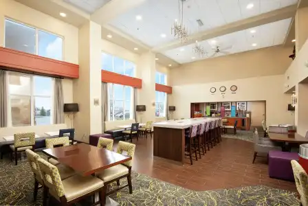 Hampton Inn & Suites Barrie - 24
