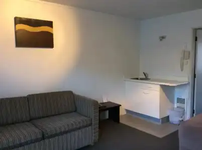 Marksman Motor Inn - 17