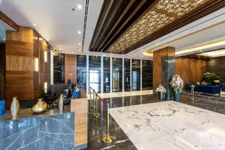 Luxe Grand Apartments - 1