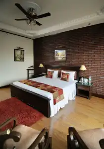 Diplomat Residency - 37