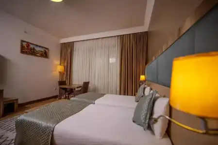 Mari Suites - 106