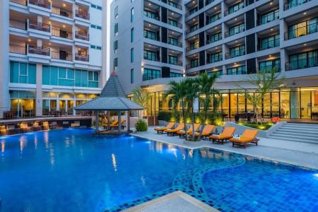 J Pattaya - 17