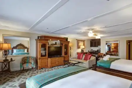 Pacific Terrace - 78
