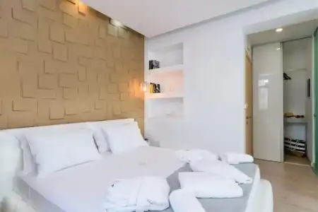 Diamond Luxury Suites - 33