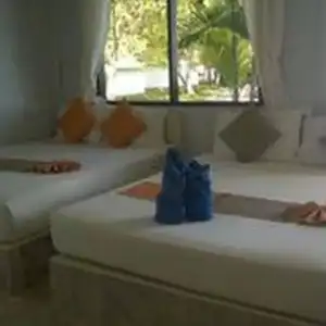 Lime & Soda Beachfront Resort - 4