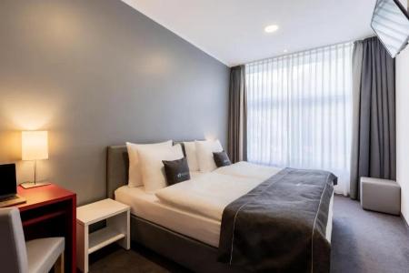 Garner Berlin - Gendarmenmarkt by IHG - 62