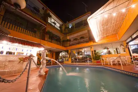 Ideal Villa - 8