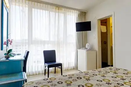 Residence - 16