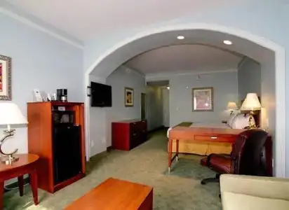 Holiday Inn Express Tampa N I-75 - University Area by IHG - 69