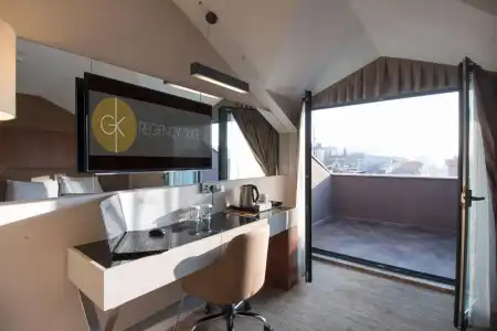 GK Regency Suites - 5