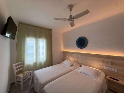 Hostal Rom - 19