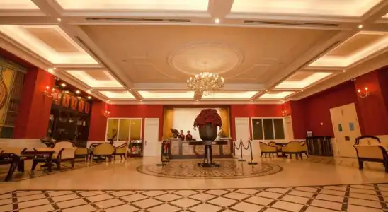 Den Long Do & Restaurant - 1