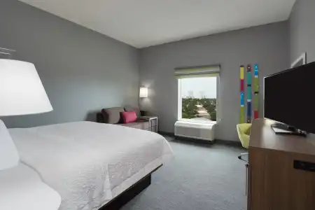Hampton Inn Fort Lauderdale Pompano Beach - 6