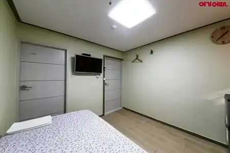 Seoul Station R Guesthouse - 26