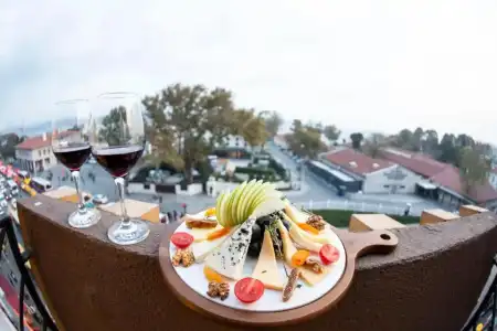 Meydan Besiktas - 70